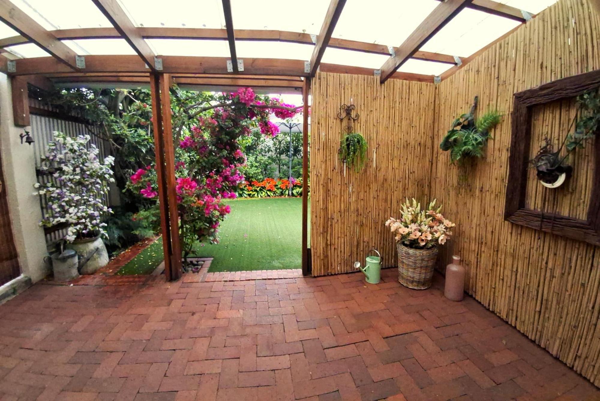 Meerendal Cottage-Affordable Luxury-Private Garden With Pool & Hot Tub Kapsztad Zewnętrze zdjęcie