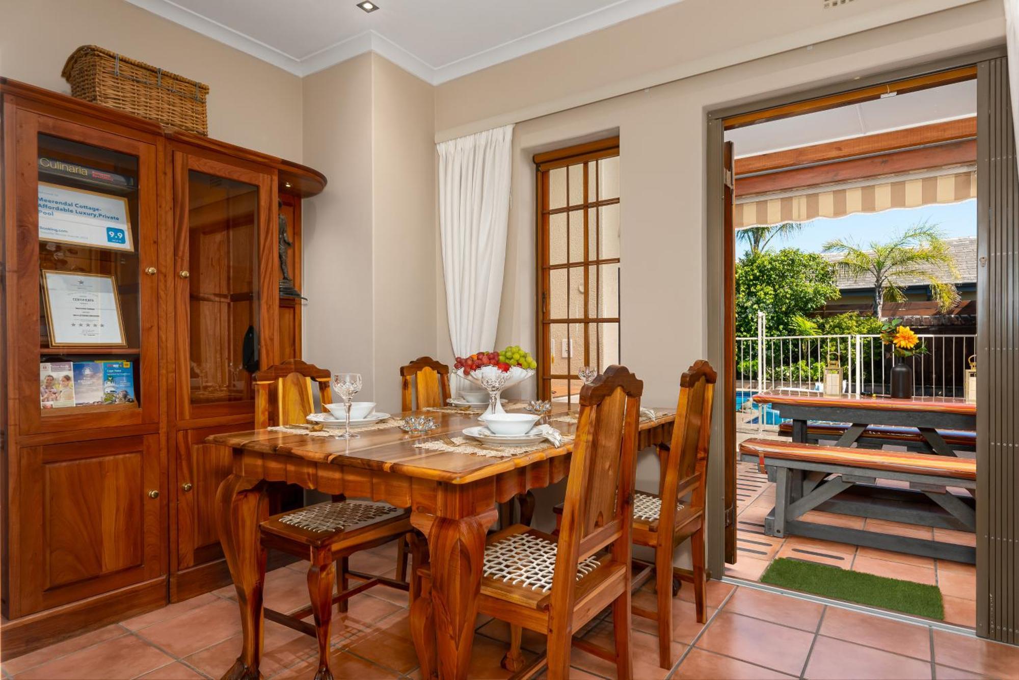 Meerendal Cottage-Affordable Luxury-Private Garden With Pool & Hot Tub Kapsztad Zewnętrze zdjęcie
